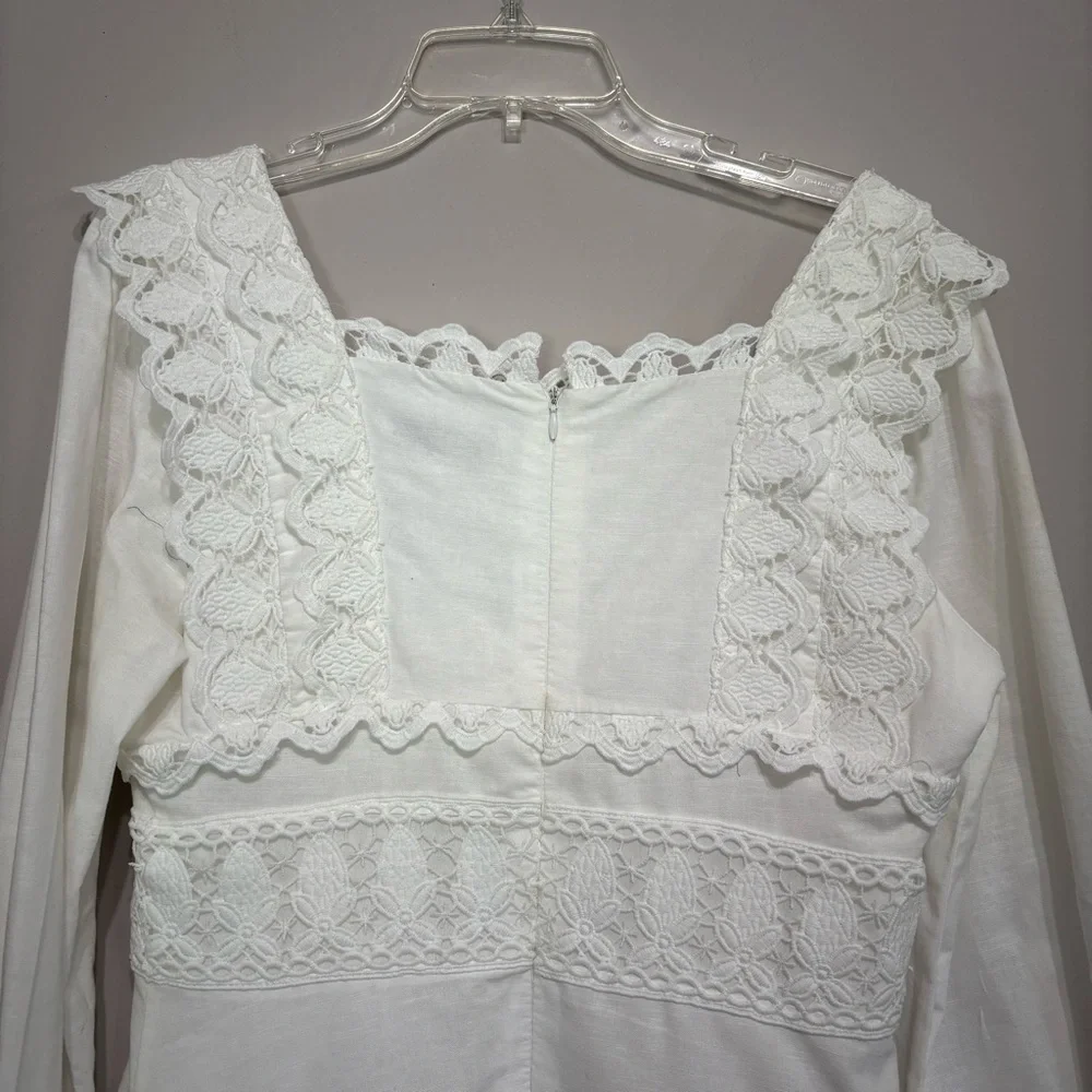 Endless Rose Square Neckline Lace
Trim Dress - Picture 6 of 7
